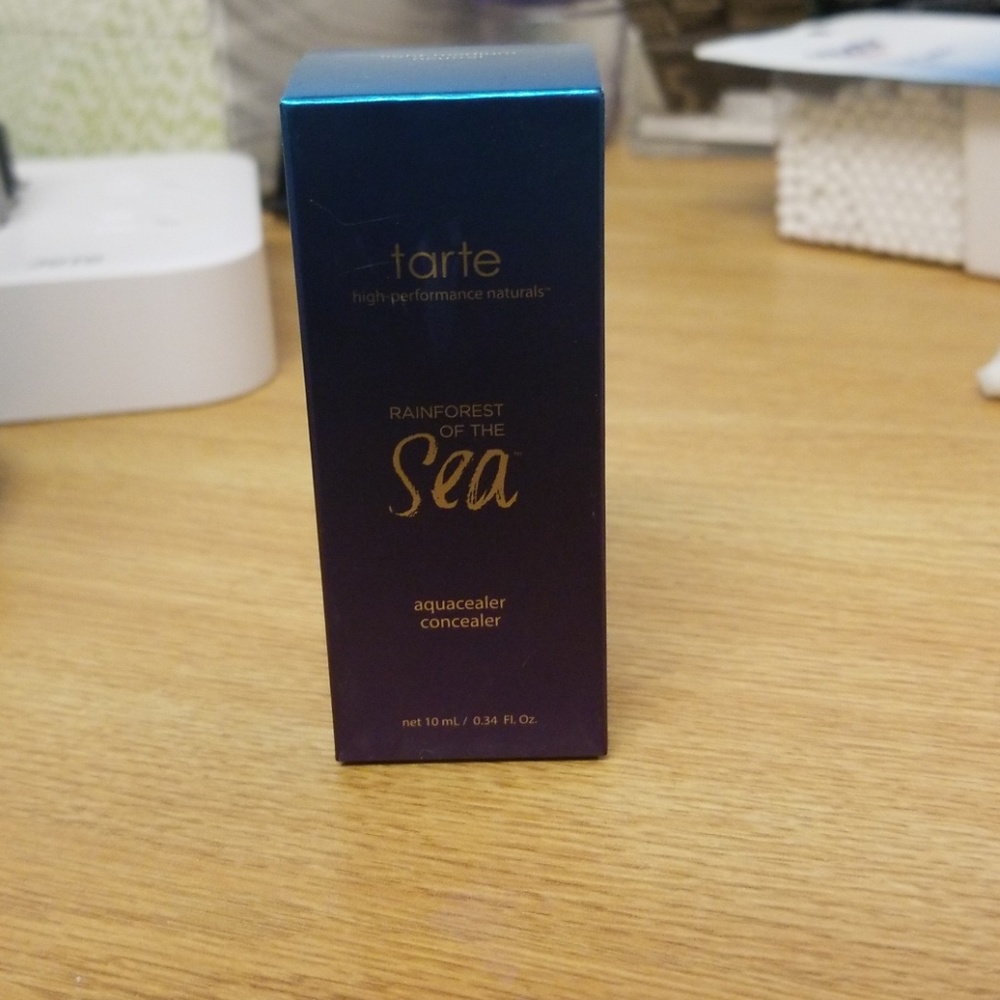 Tarte rainforest of the sea in light-mediumneutral